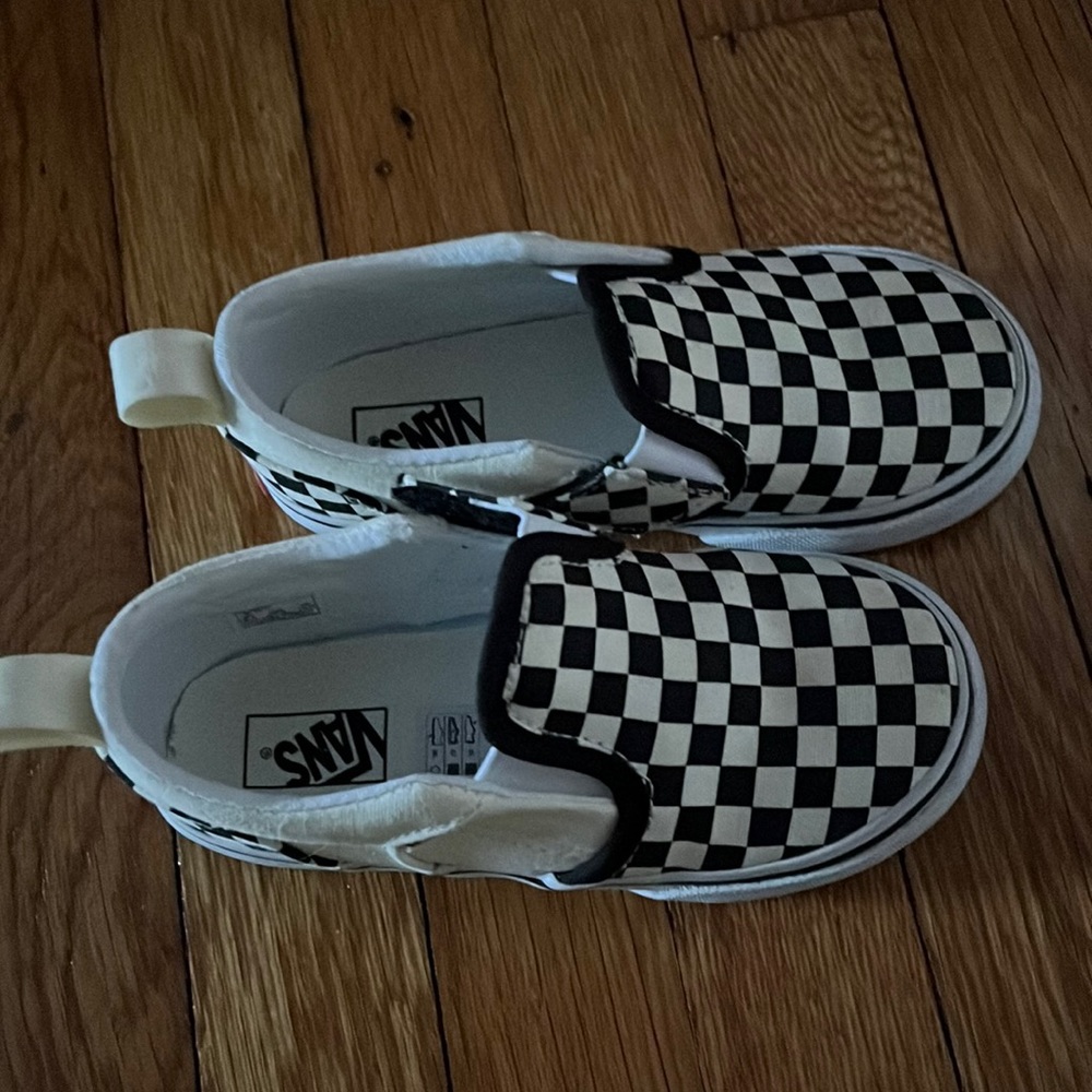 Size 9 vans like new